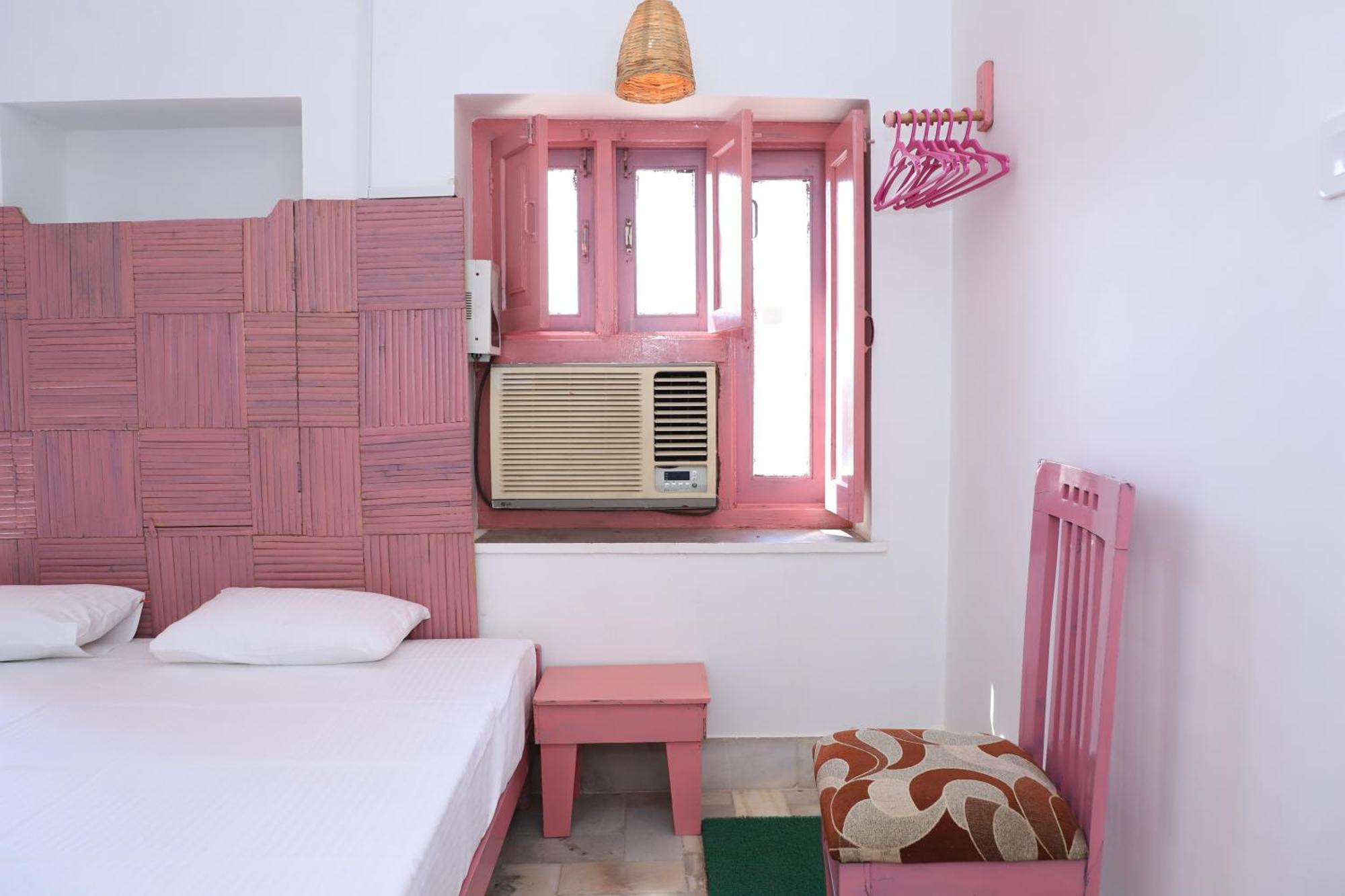 The Brahma Space Pushkar Værelse billede